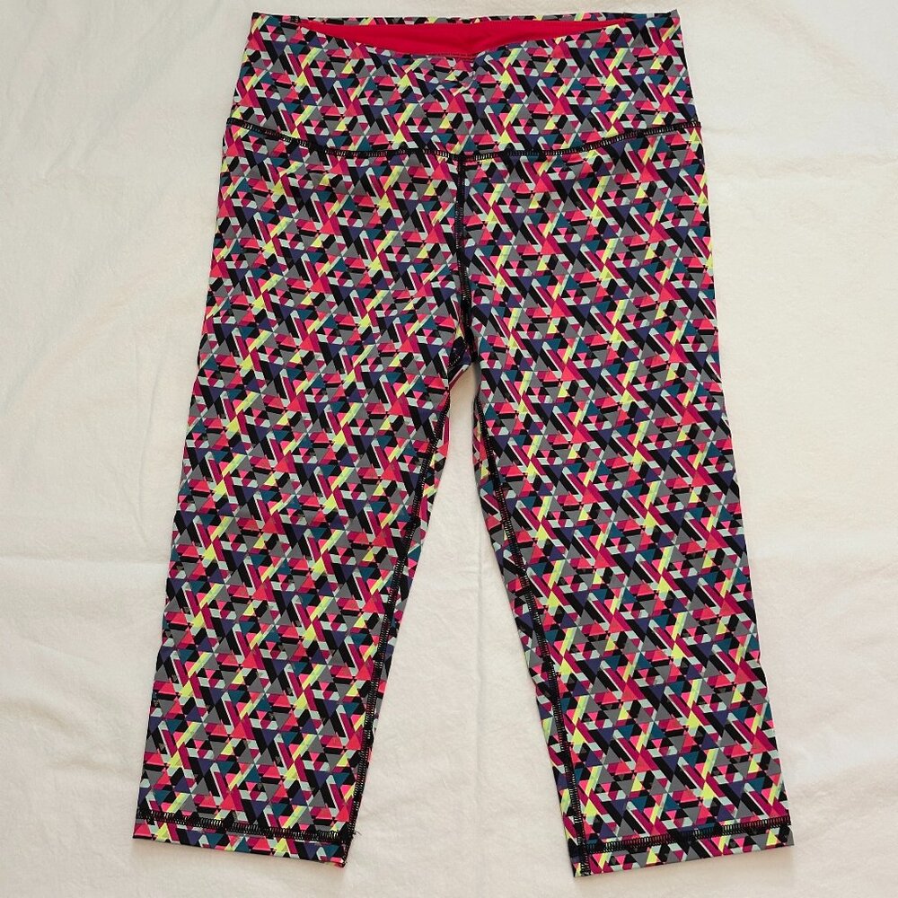 Victoria's Secret VSX Sport M Knockout Crop Leggings Athletic Pants